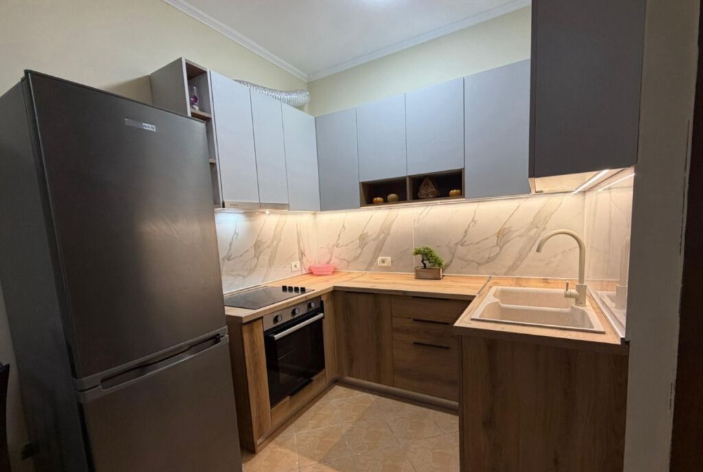 For rent Apartment 1+1, Ferit Xhajko street near Kastrati Gas Station and near Medrese 470 thousand leke
