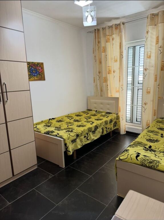 Apartament 2+1 me qera tek Bar Oslo ne Brryl