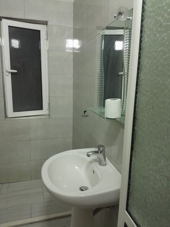 APPARTAMENTO IN AFFITTO 1+1 VIA BARDHYL 40.000 LEKE FH-73476