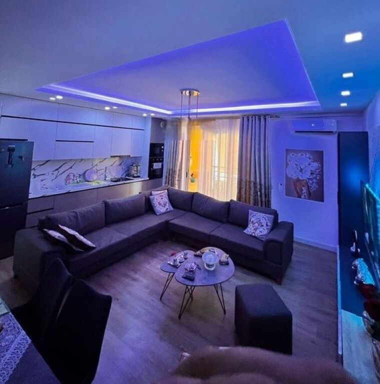 Shesim Apartament 2+1+2 në Shkozë , Tek Kompleksi Tom Doshi