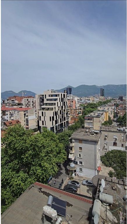 Shitet apartament 2+1 ne zonen e Myslym Shyrit 245,000 €