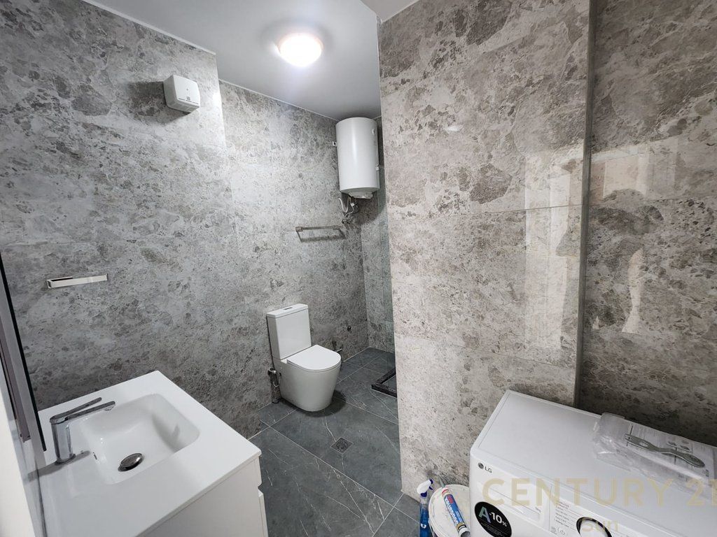 JEPET APARTAMEN 2+1 ME QIRA PRANE REPORT TV
