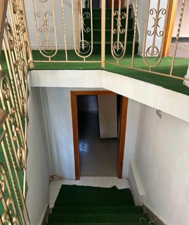 Vilë 3-katëshe për shitje në Sauk, Tiranë