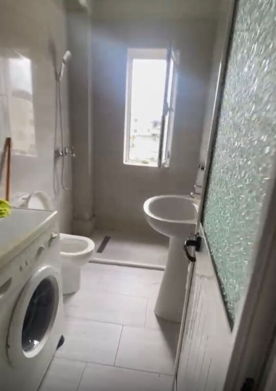 Affitto | Apartament 1 + 1 | Rruga Bardhyl | 400 €/mese