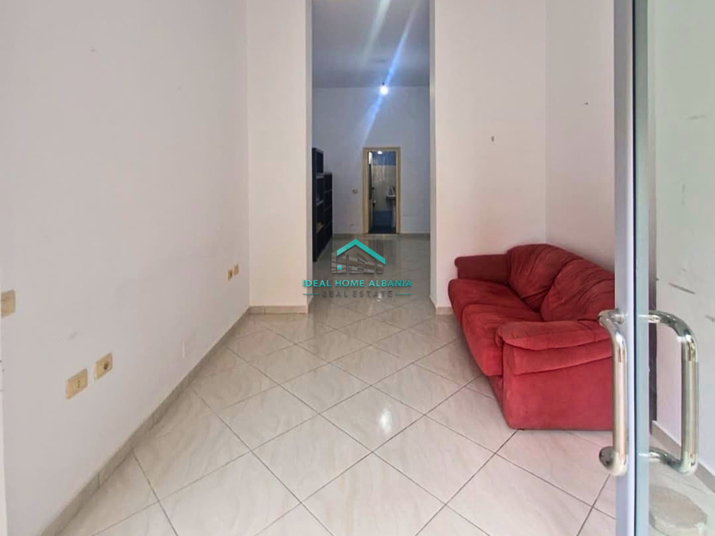 Shop for Rent- Port, Vlore.