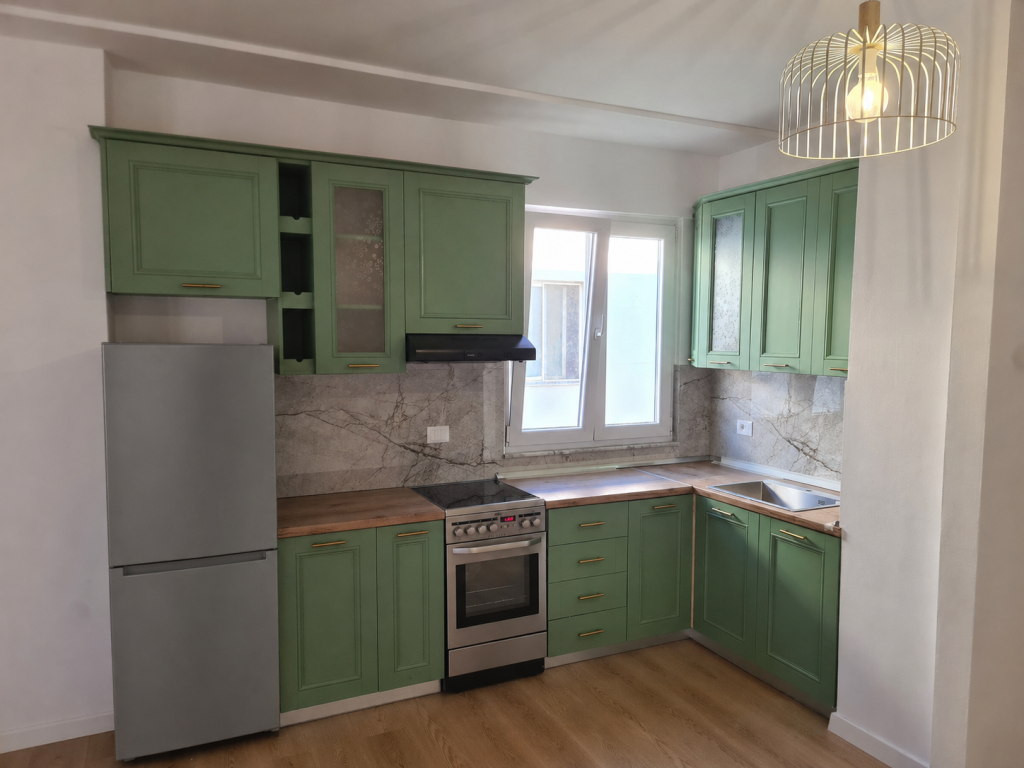 Jepet me qira apartament 2+1 ne Astir, 60,000 leke