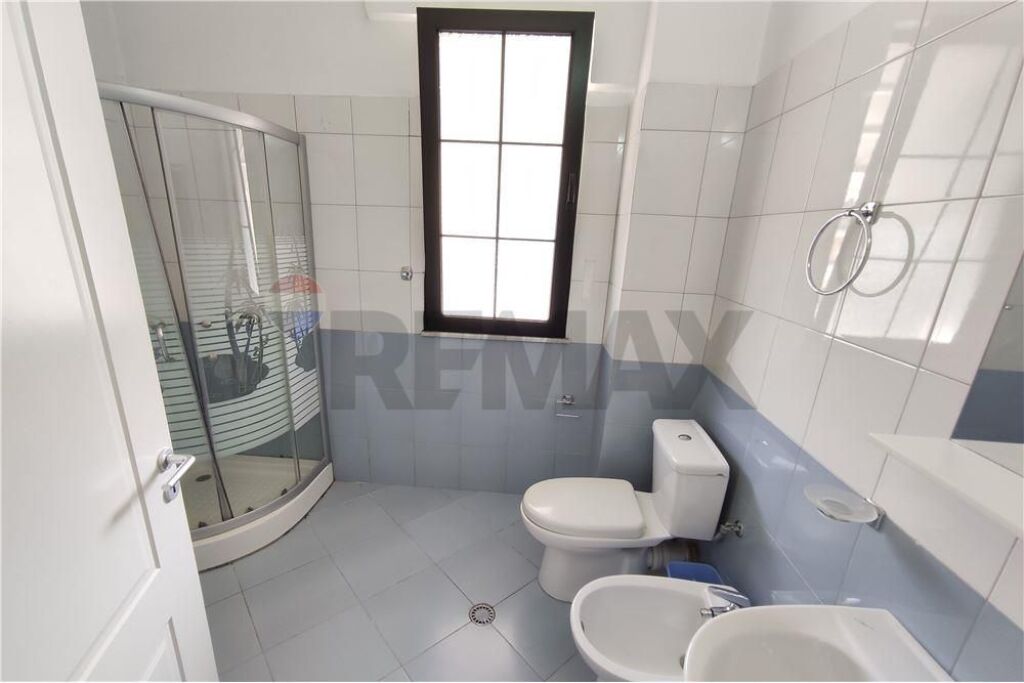 Apartament 2+1+2 per shitje te Kodra e Diellit