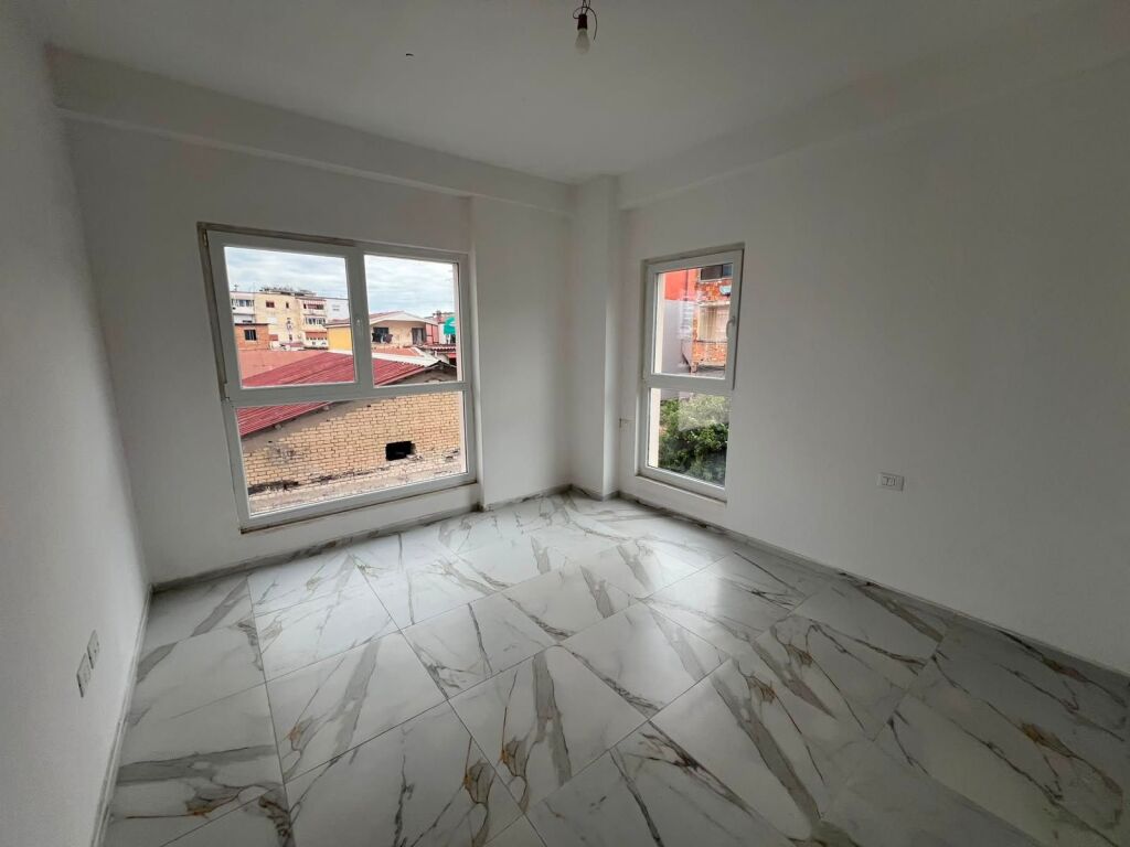 APARTAMENT ME QIRA – KOMPLEKSI AURA | RR. DRITAN HOXHA