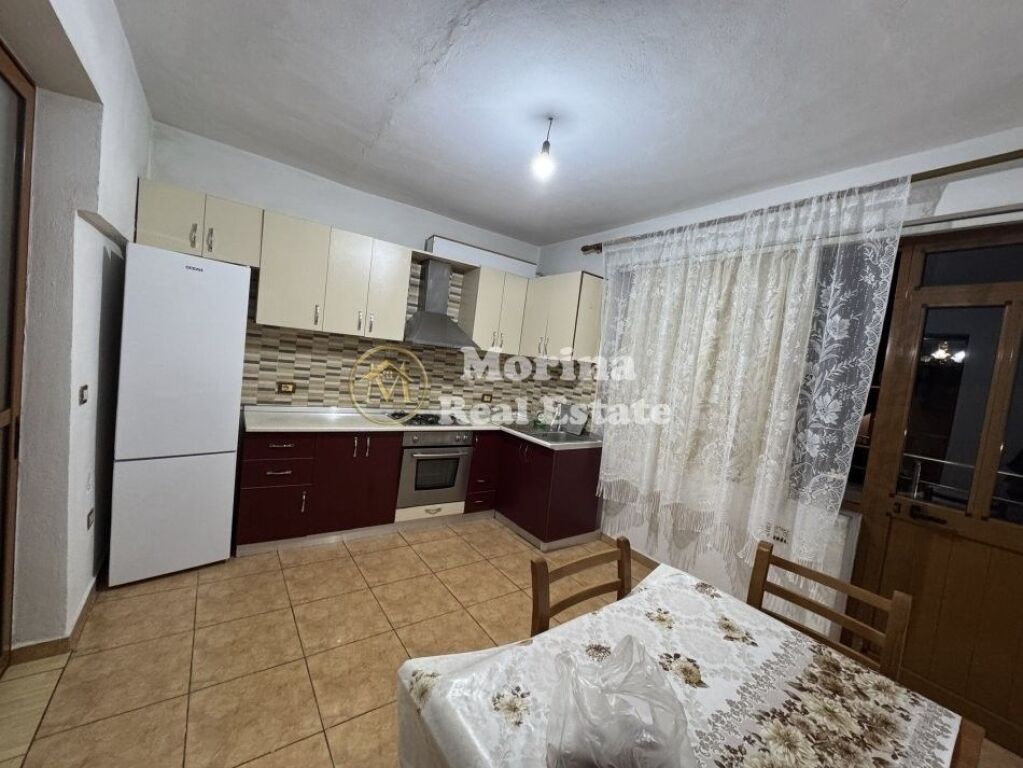 Qera | Vilë 2 + 1 | Oxhaku | 400 €/muaj