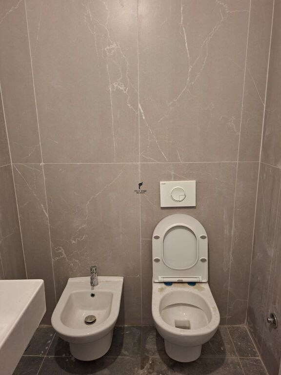 OFFICE FOR RENT 72 M2 UNIVERS CITY 40,000 LEKE FH-73591