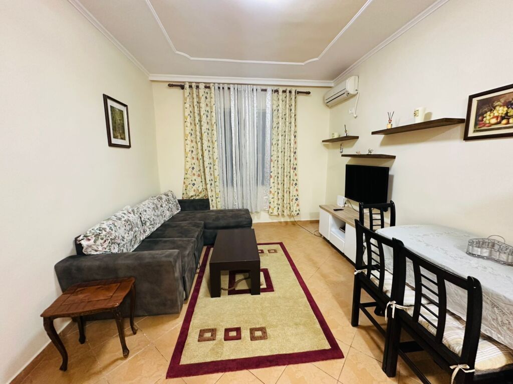 Apartment for rent 1+1 📍Ferit Xhajko Street, near Diora Lounge 450 thousand lek