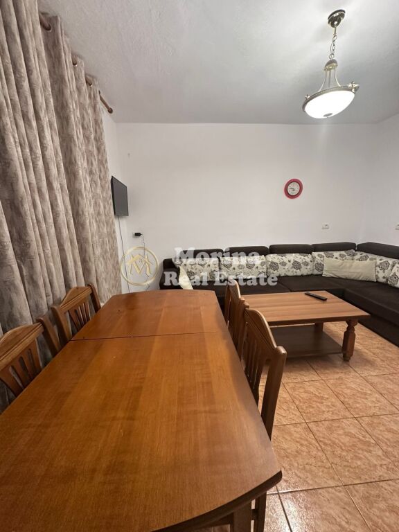Rent | Apartament 1 + 1 | Rruga Bardhyl | 450 €/month