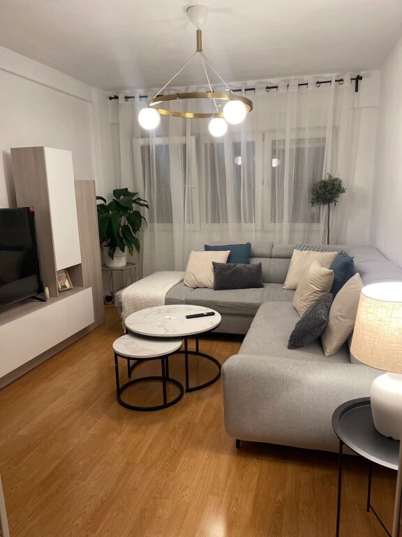 Myslym Shyri, apartment 1+1 for rent.