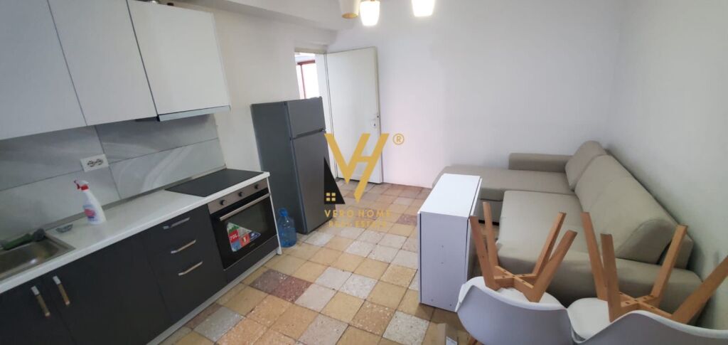 JEPET APARTAMENT 1+1 ME QERA TE BRRYLI 400 EURO