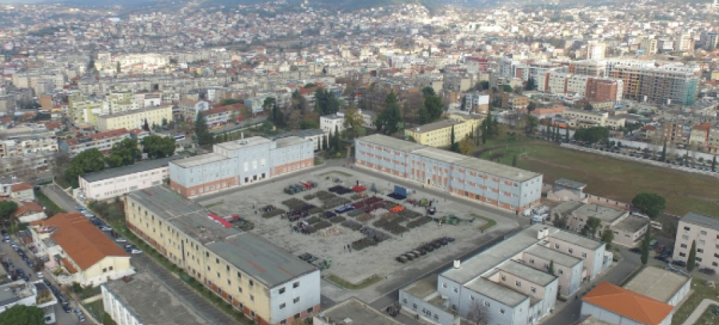 Garsoniere ne shitje te ani construction , prane ministrise se mbrojtjes