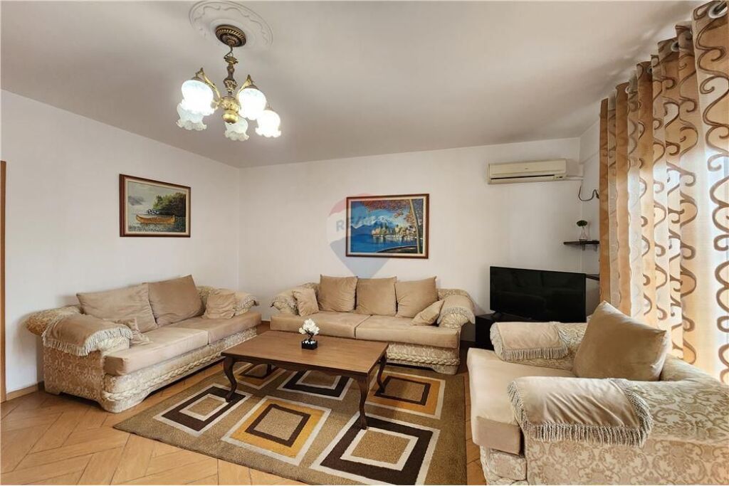Apartament 2+1 per qira te Selvia