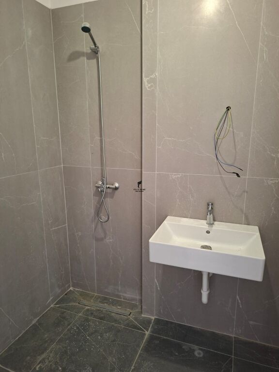 OFFICE FOR RENT 72 M2 UNIVERS CITY 40,000 LEKE FH-73591