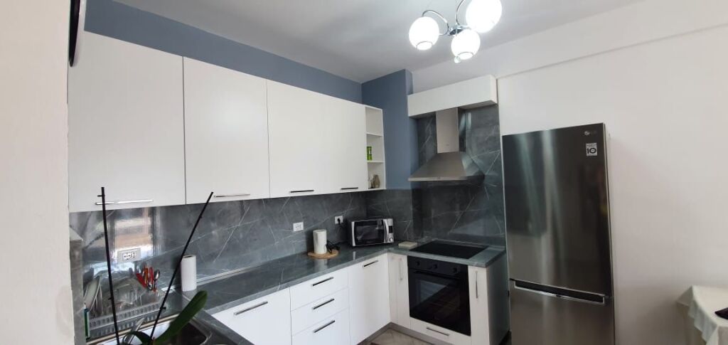 Apartment 1+1 for rent ZOGU I ZI FOLEJA E GJELBER 600 thousand lek