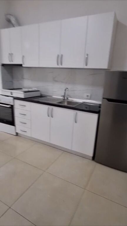 Rent | Apartament 1 + 1 | Rruga 5 Maji | 400 €/month