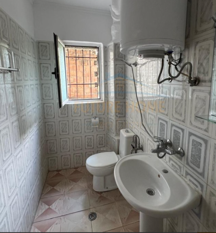 Shitet, Apartament 1+1, Ali Dem. Orange67881