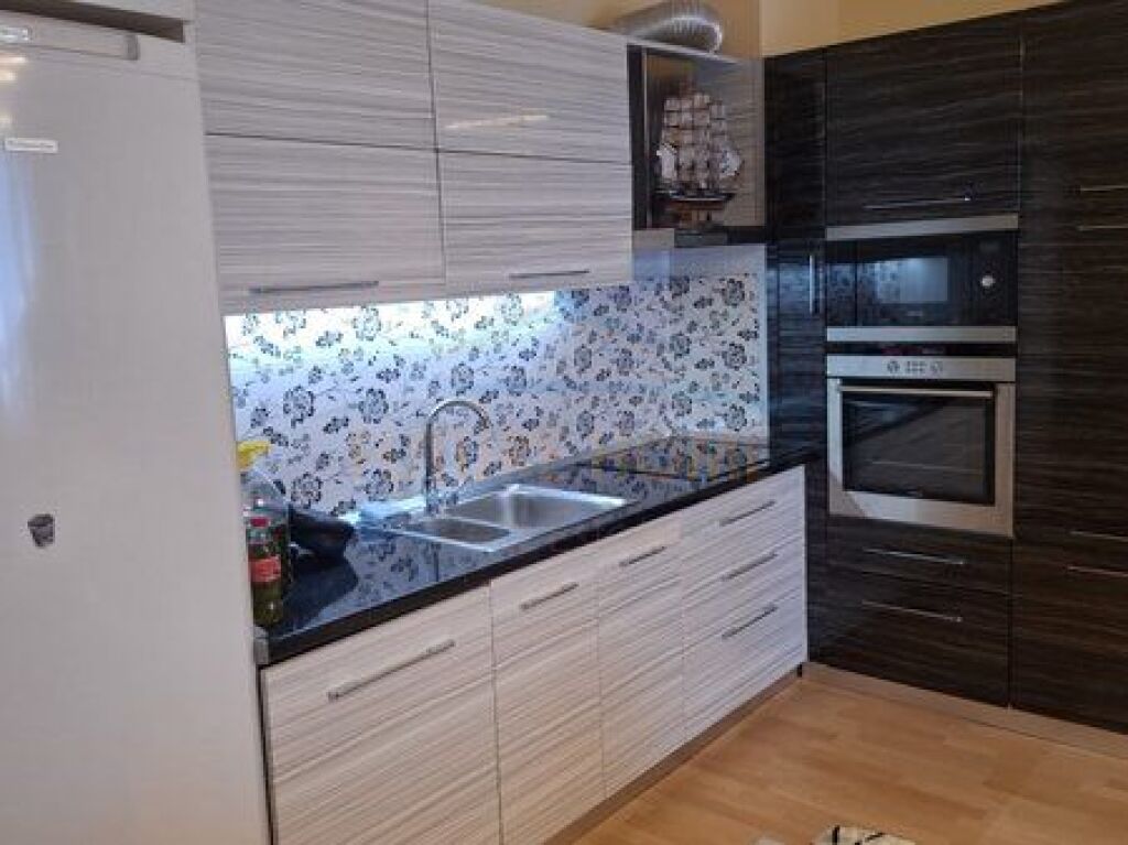 Shitet, Apartament 2+1, Yzberisht