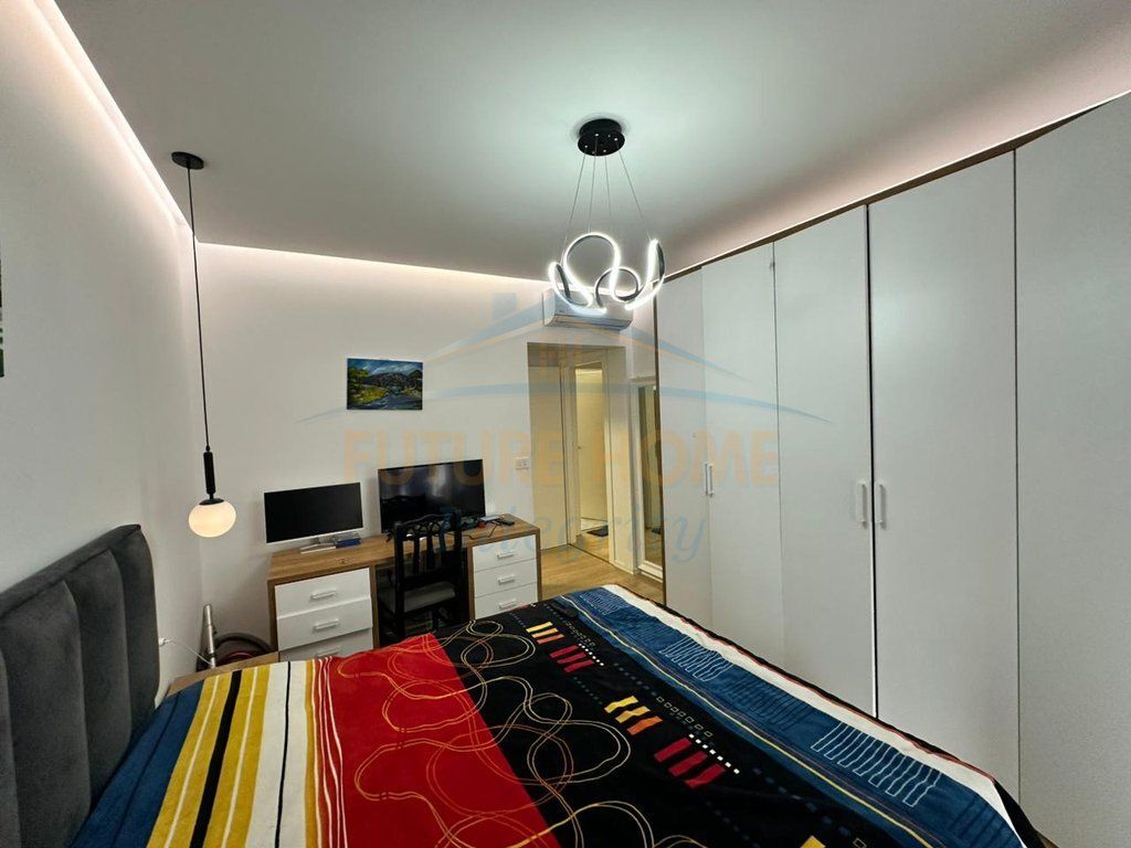 Shitet apartament 2+1+post parkimi Kompleksi Vind Ali Dem