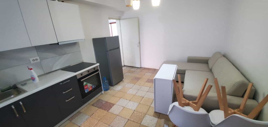 Apartament Me Qera 1+1 ne Brryl (ID B211365) Tirane