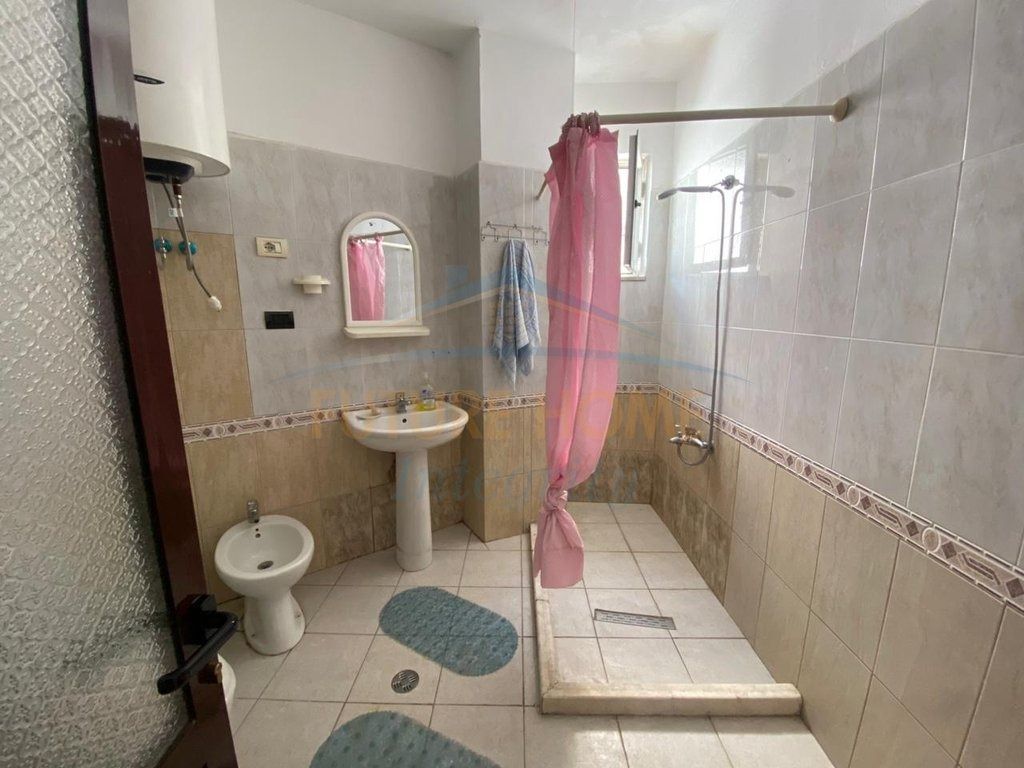 For rent 1+1 ballet school