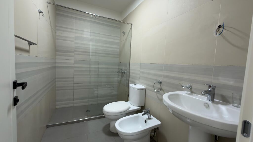 Apartament 1+1 me oborr tek Rezidenca Kodra e Diellit 1 (zgjatimi)!
