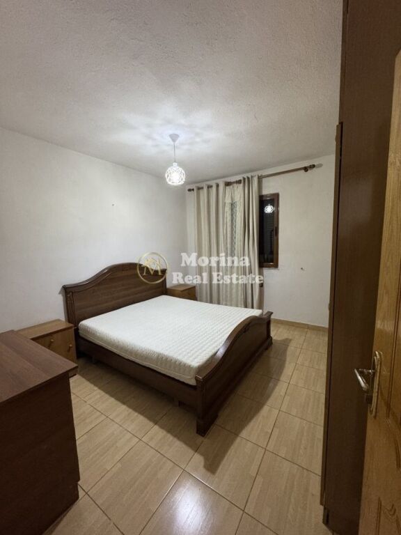 Qera | Vilë 2 + 1 | Oxhaku | 400 €/muaj
