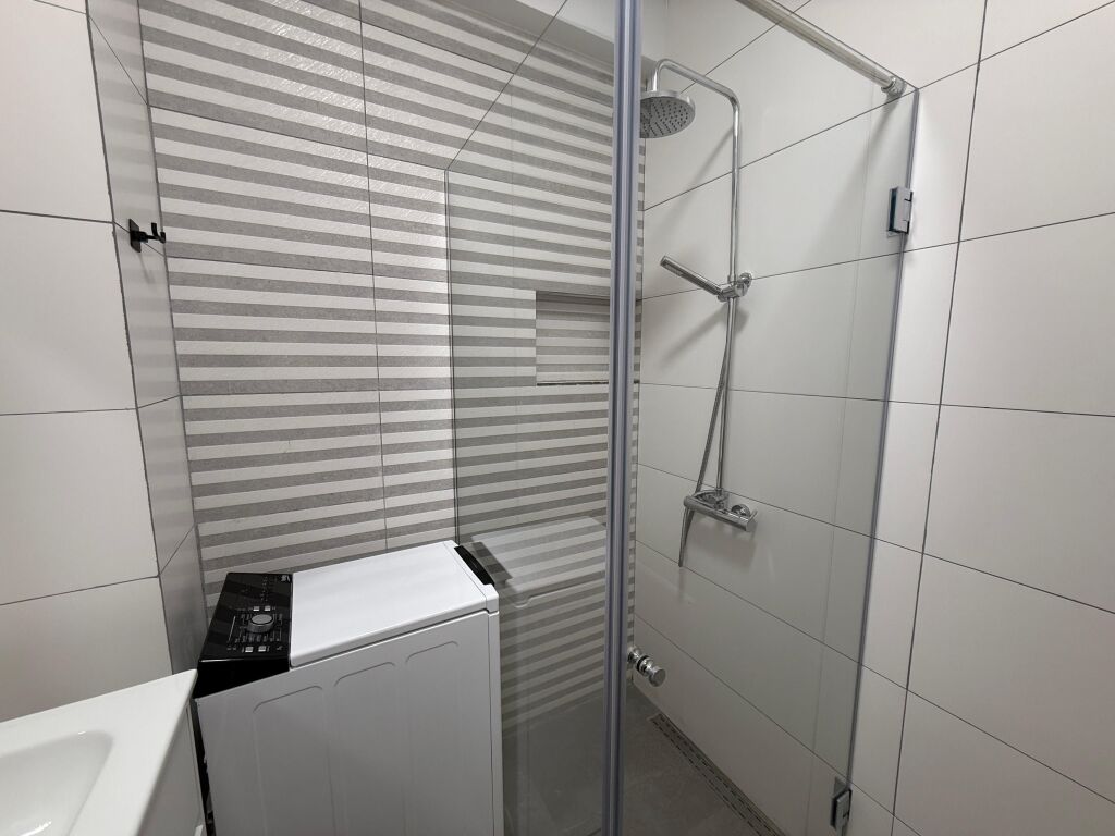 Apartment 1+1 for rent at Pazari I ri!