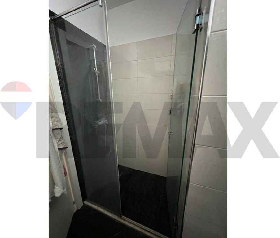 Jepet me Qira Apartament 1+1 Porcelan.