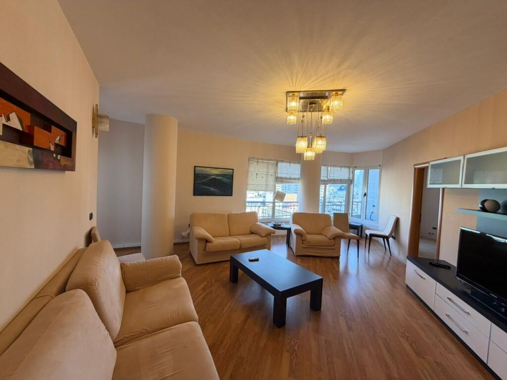 Jepet me qera 2+1+2+2