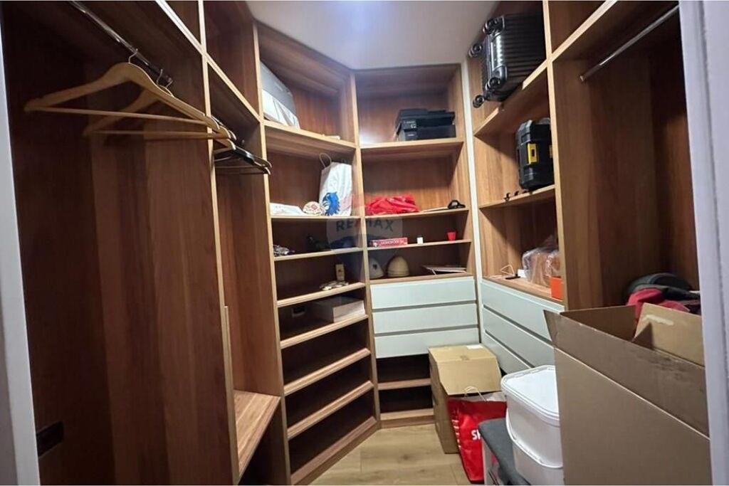 Apartment 2+1+2 for rent at Shallvaret