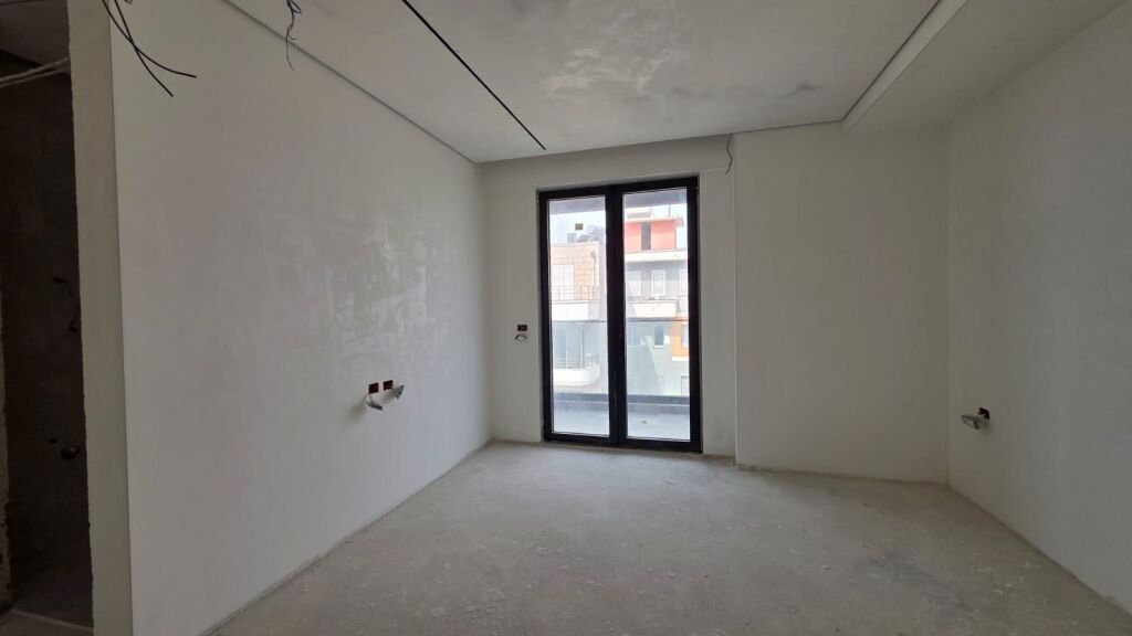 Apartment 2+1+2 for Sale, near Marine School, Vlore