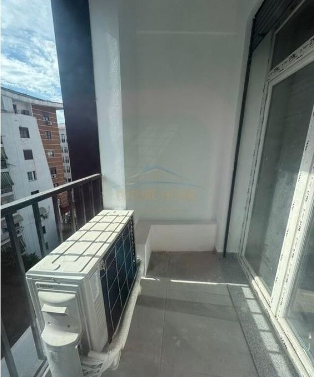 For sale, 2+1 Apartment, 5 Maji, Tirane.