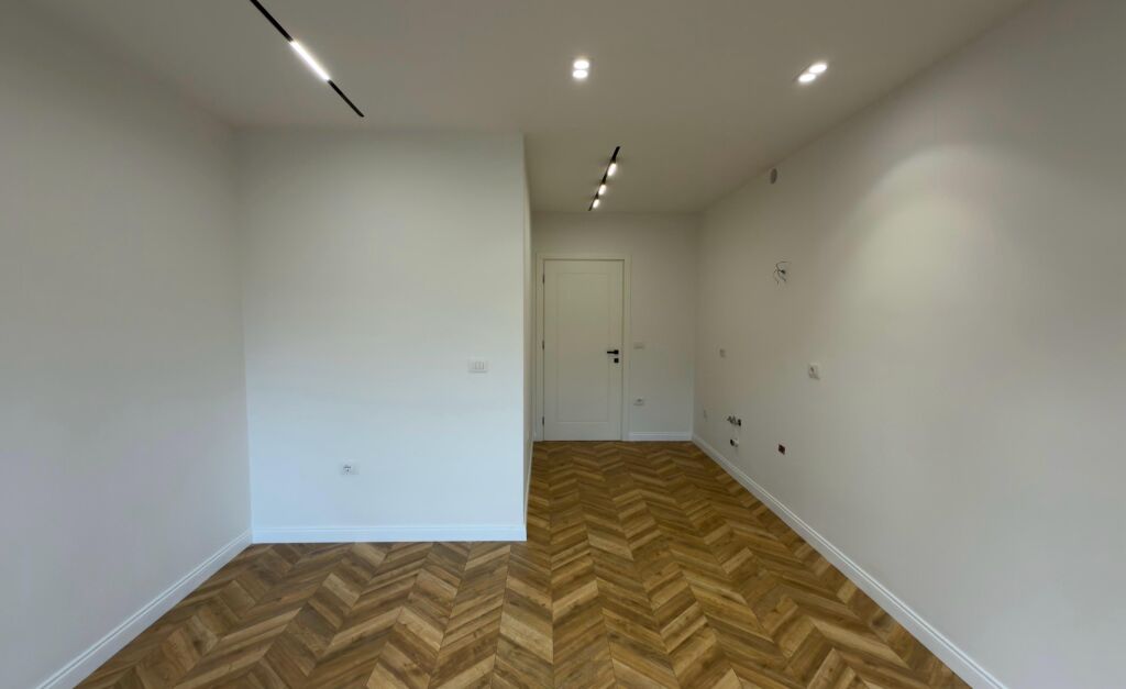 Apartament 1+1 me oborr tek Rezidenca Kodra e Diellit 1 (zgjatimi)!
