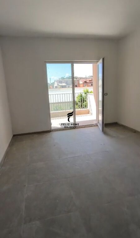 UFFICIO IN AFFITTO 94 M2 LAPRAKE 80.000 LEKE FH-73634