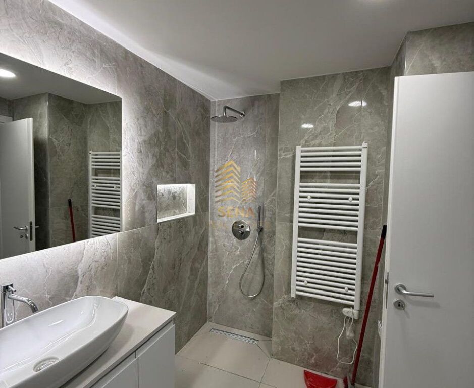 Shitet, Apartament 3+1+2+D+Verande, Rezidenca Kodra e Diellit II, 330.000 Euro