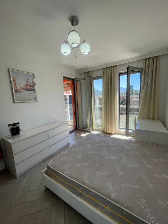 Apartment 1+1 for rent at Foleja e Gjelber, Zogu i Zi, Rruga e Durresit, Rruga Mine Peza, Laprake, Rruga Dritan Hoxha, Construction Engineering.