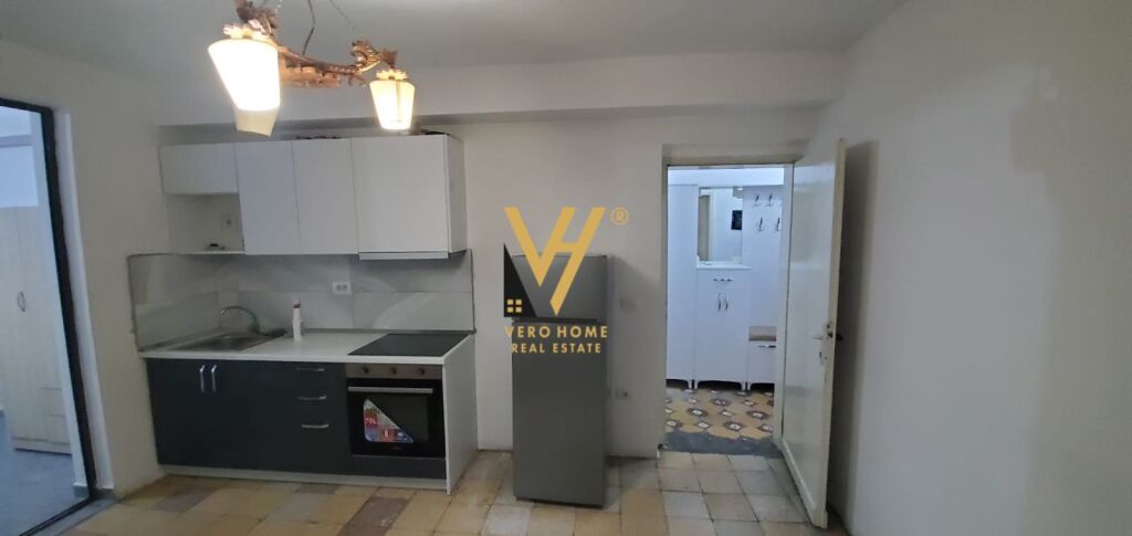 JEPET APARTAMENT 1+1 ME QERA TE BRRYLI 400 EURO