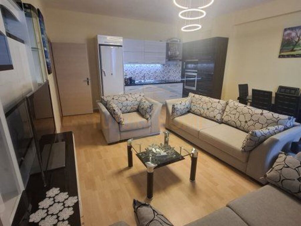 Shitet, Apartament 2+1, Yzberisht