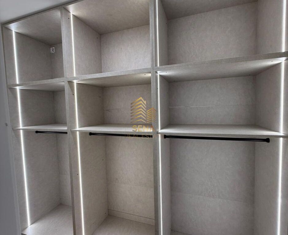 Shitet, Apartament 3+1+2+D+Verande, Rezidenca Kodra e Diellit II, 330.000 Euro