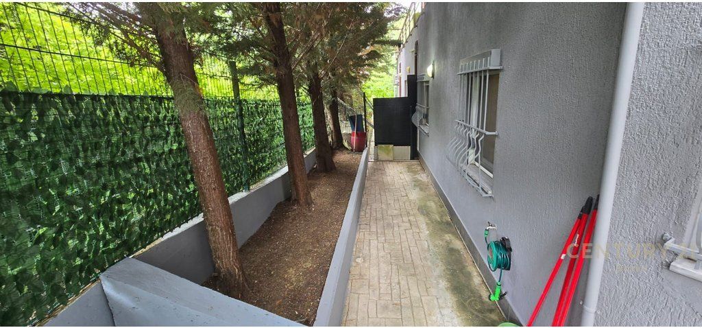 Apartament 2+1për shitje prane Radisson Hotel Liqeni i Thatë, Tiranë 235,000 €