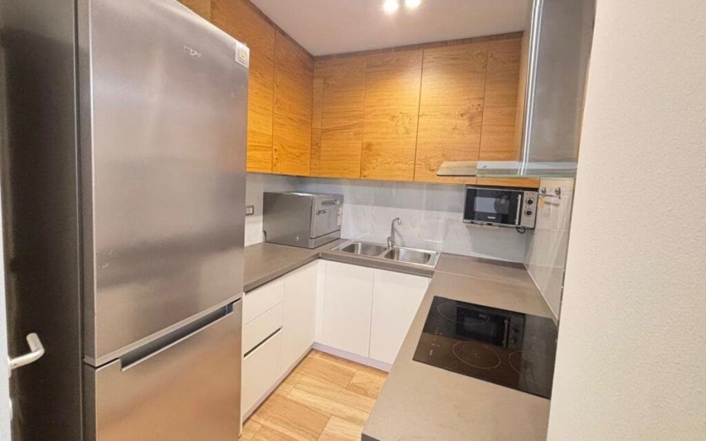 Jepet me qera apartament 3+1