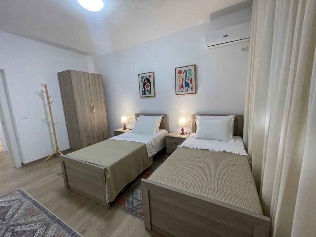 Rent, 2+1 Apartment Durres Street, Tirana 850 €