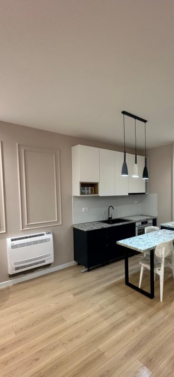 Apartament me qera 1+1 Univers City