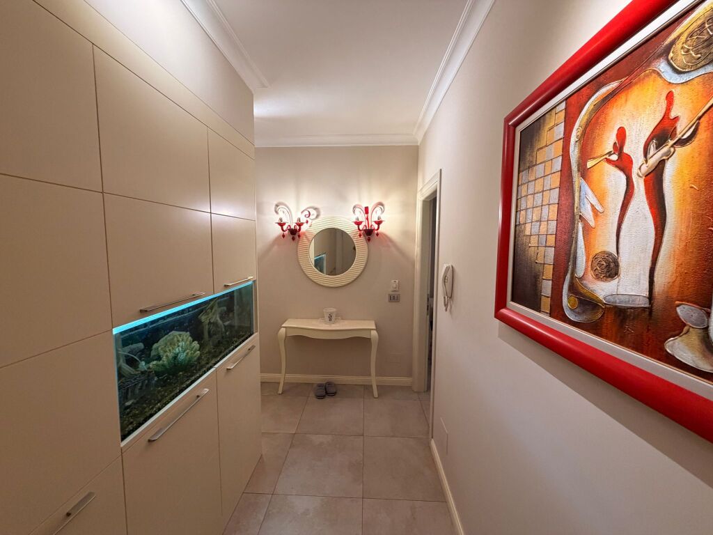 APARTAMENT 2+1, ME QIRA‼️ 📍 QENDRA KRISTAL, KOMUNA E PARISIT