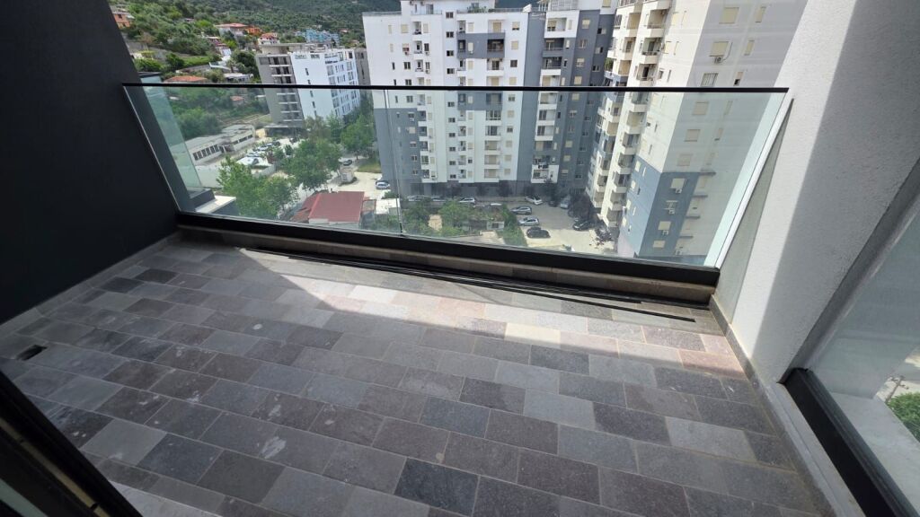 Apartment 2+1+2 for Sale, near Marine School, Vlore