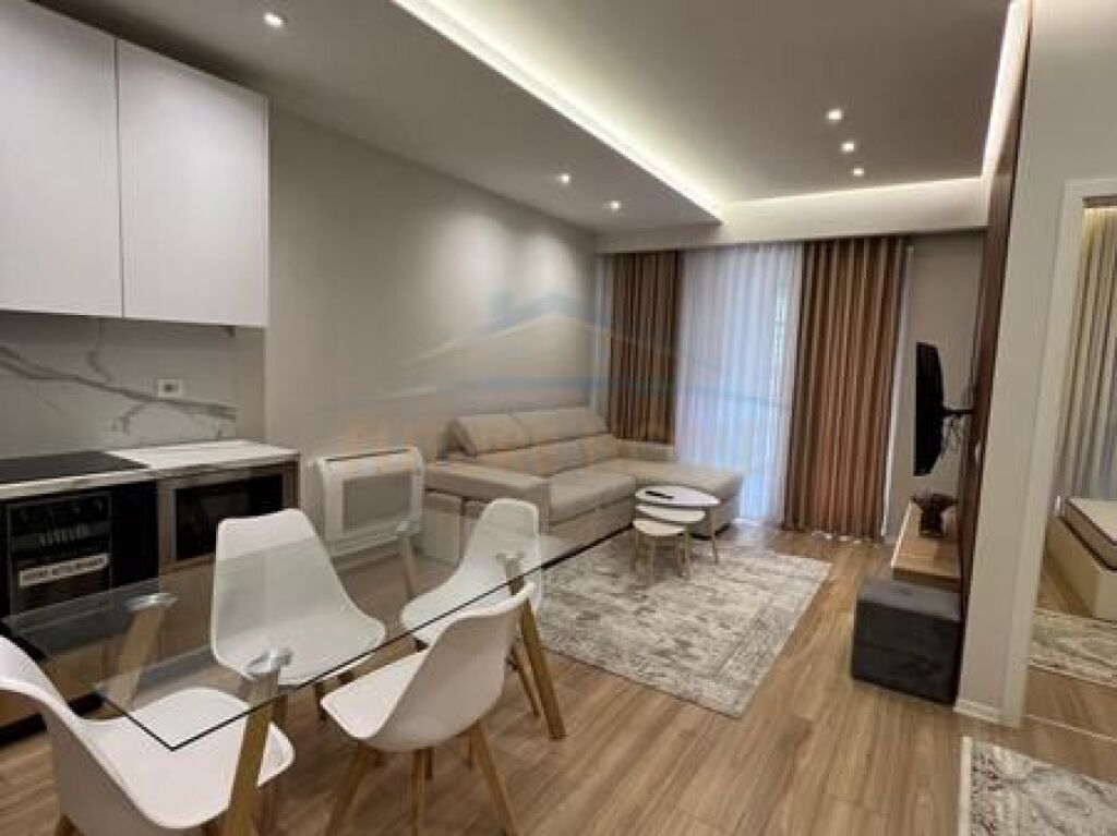 Shitet, Apartament 1+1, Rruga Jordan Misja, Tiranë